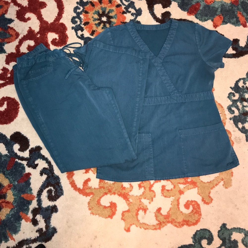 Greys Anatomy Scrubs.
